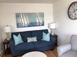 Duplex, 1 Queen Bed, Kitchen, Ocean View (Pelican 2) | Living room | Flat-screen TV