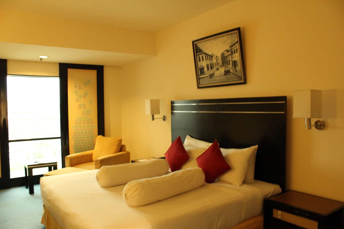 1 Schlafzimmer, Minibar, Zimmersafe, Schreibtisch