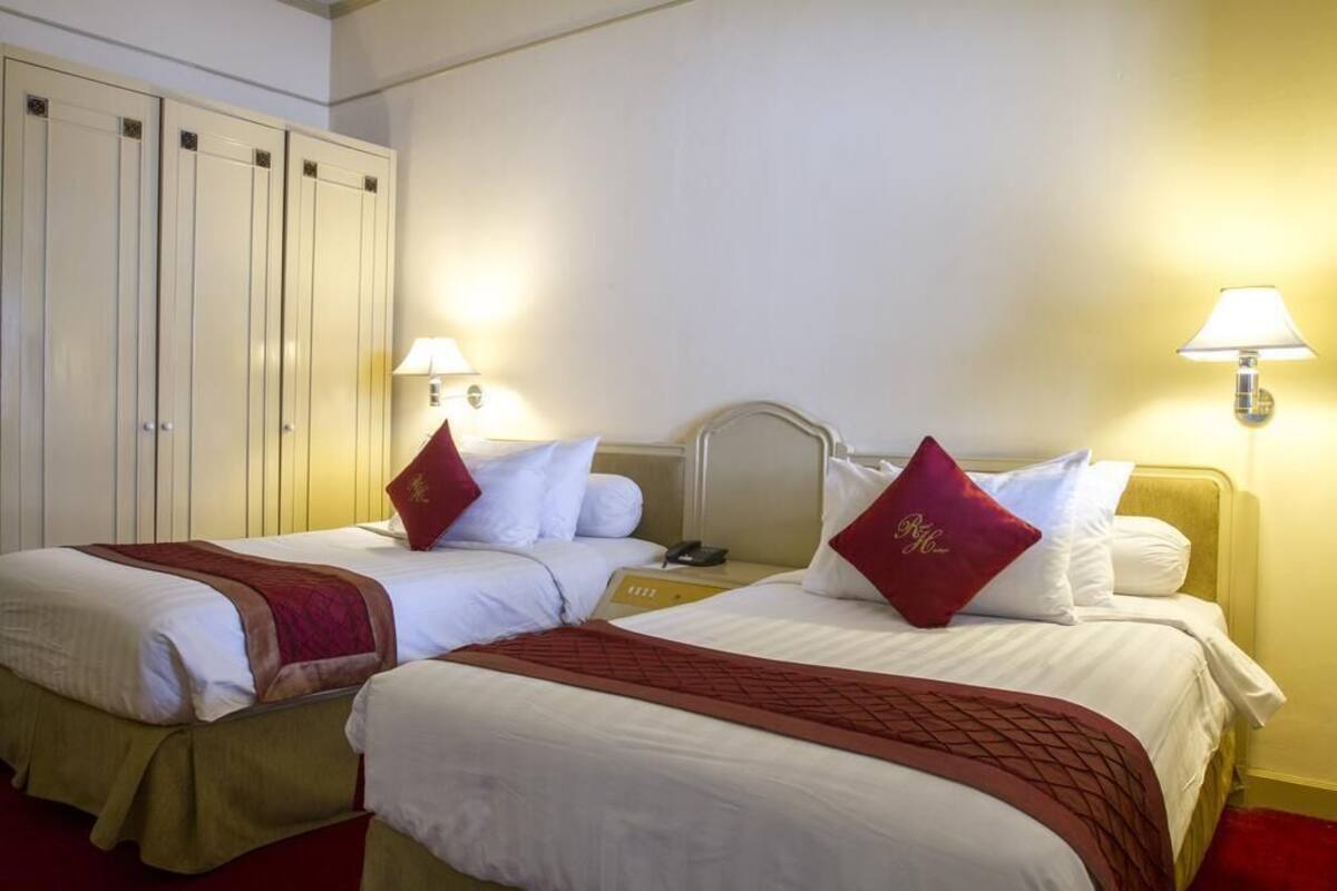 Minibar, in-room safe, desk, blackout drapes