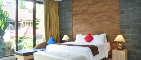 Villa, 4 Bedrooms | 3 bedrooms, premium bedding, Select Comfort beds, individually decorated