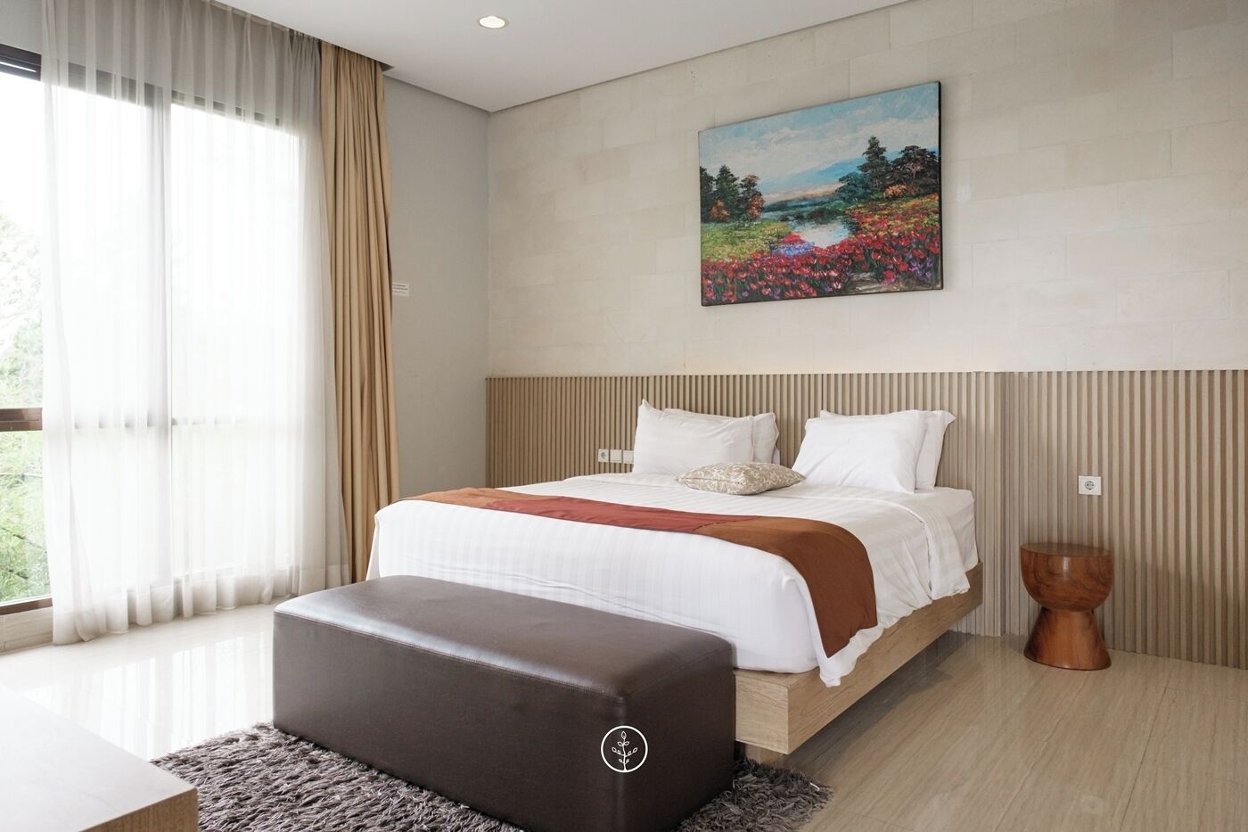 3 bedrooms, premium bedding, Select Comfort beds, individually decorated