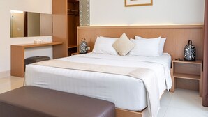 Villa | 3 bedrooms, desk, laptop workspace, iron/ironing board