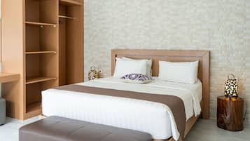 Villa | 3 bedrooms, desk, laptop workspace, iron/ironing board