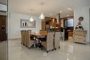 Villa | Esszimmer