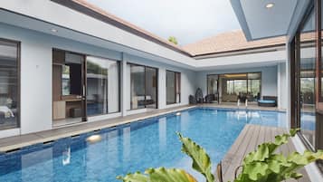 Piscine extérieure