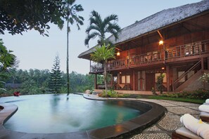 Infinity pool - Graha Moding (Ubud)