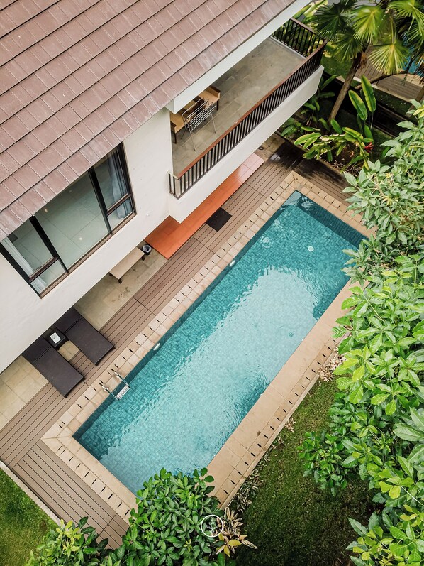 Children’s play area – outdoor - Oyama City View 4BR Villa with a Heated Pool (Bandung)