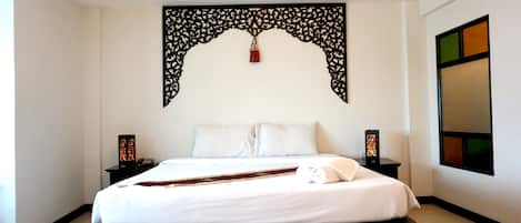 Superior Room, Pool View