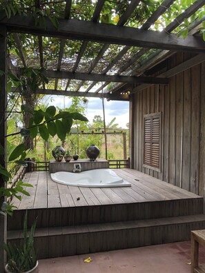 Suite de luna de miel (Champa Honeymoon Suite) | Terraza o patio