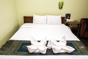 Deluxe Double Room, Balcony | 1 bedroom, premium bedding, free minibar items, in-room safe - Grand Sihanoukville Hotel (Sihanoukville)
