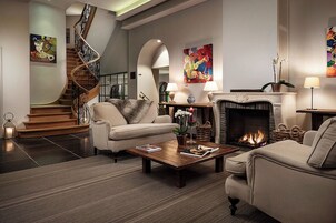 Sala de estar en el lobby