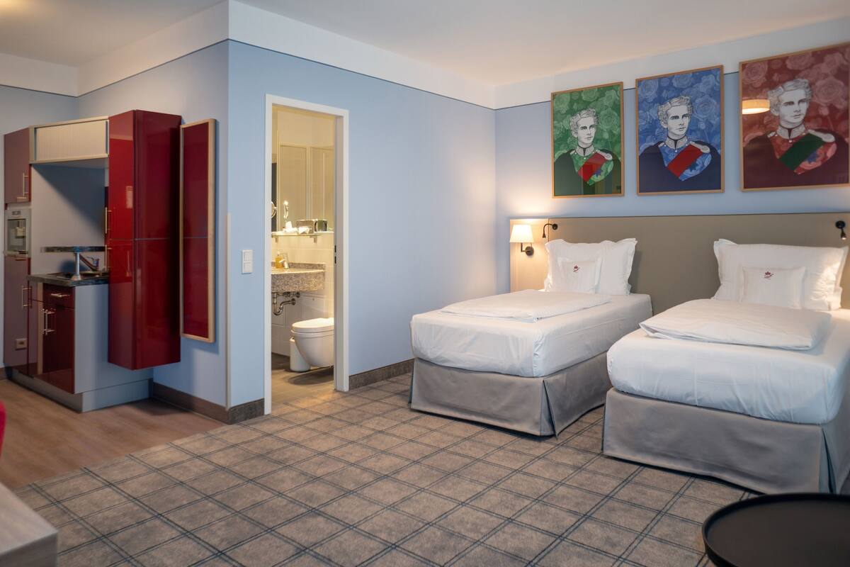 deluxe double room | private kitchen