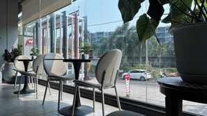 Reception - WE Valley Hotel (Chiang Mai)