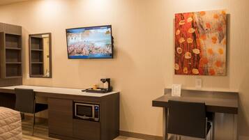 Classic Room, 1 Queen Bed with Sofa bed