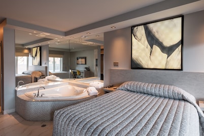 Le Chabrol Hotel & Suites