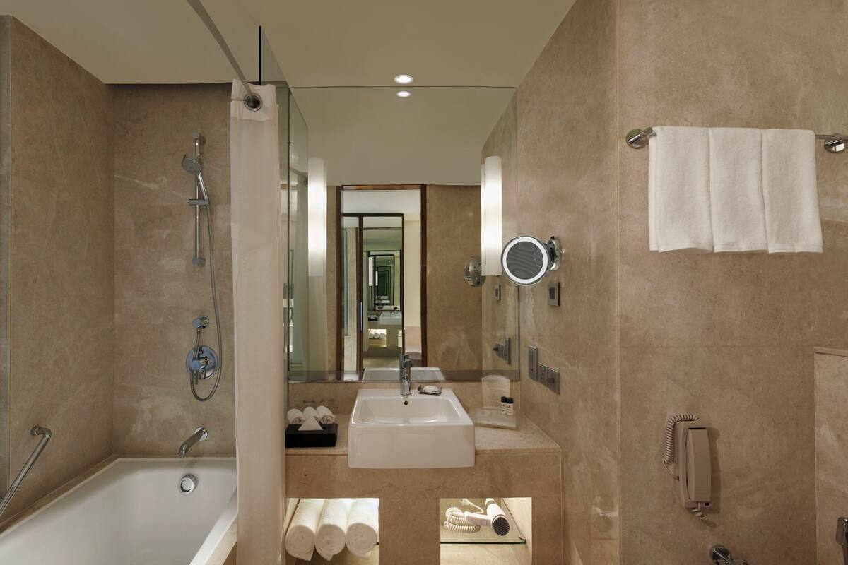 Room amenity