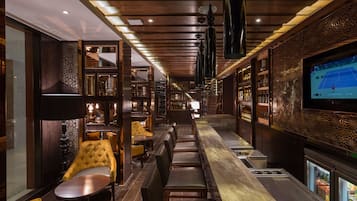 Cocktail bar