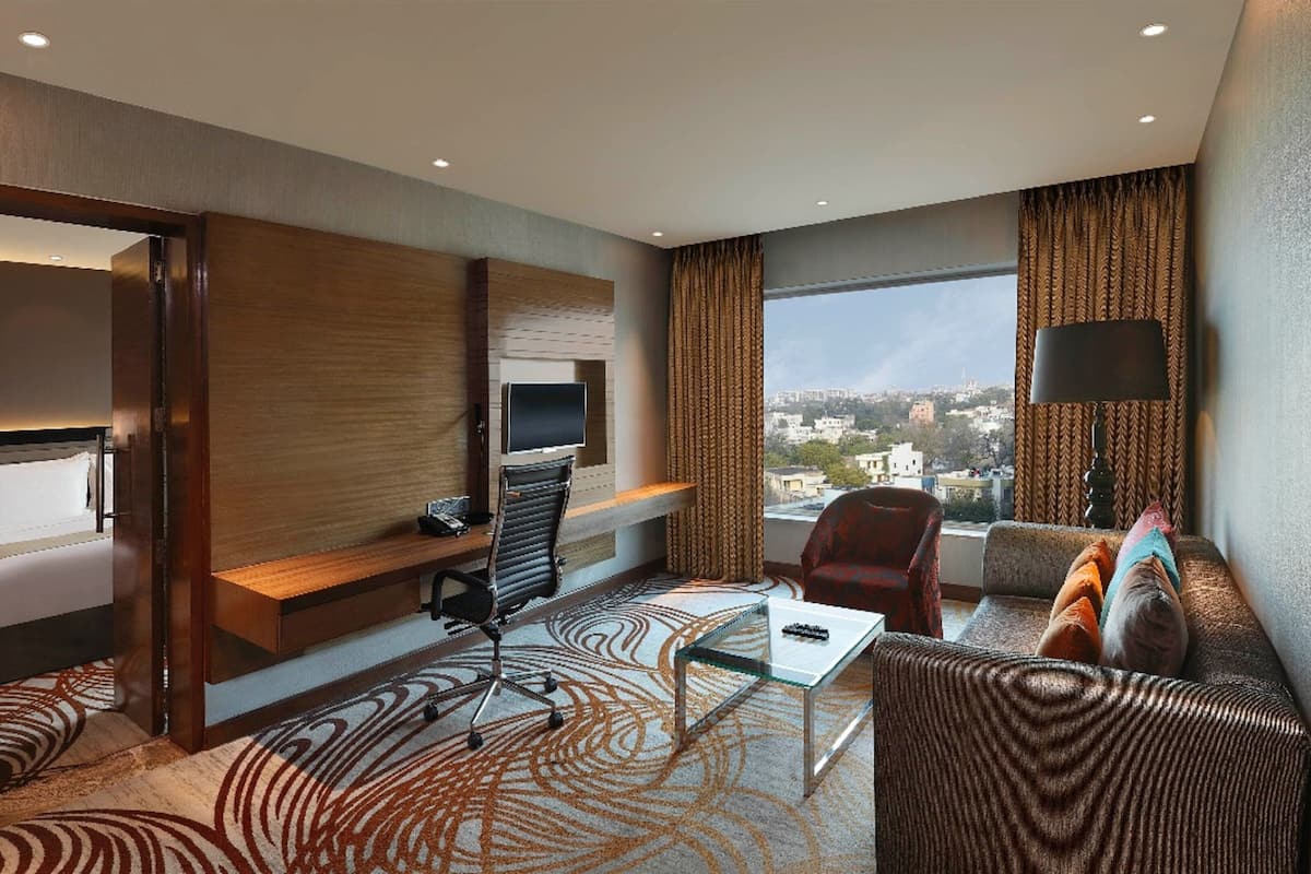 1 bedroom, minibar, in-room safe, individually decorated