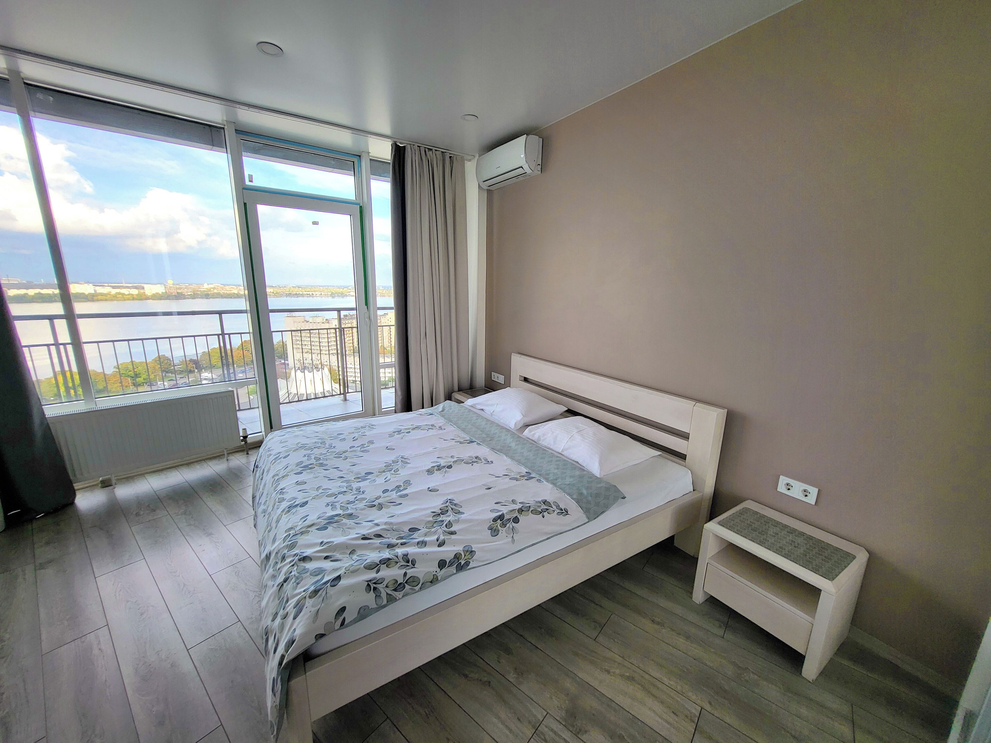 Appartement Confort, 1 chambre, balcon, vue fleuve