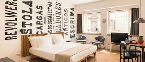 Studio | In-room safe, individually decorated, individually furnished, desk