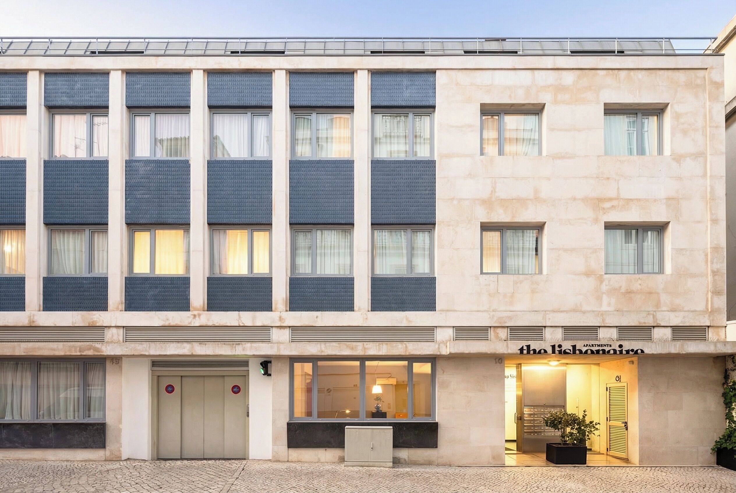 Façana frontal de l'allotjament