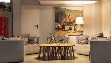 Àrea amb seients del vestíbul