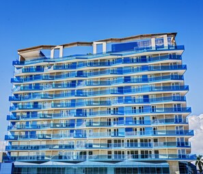 Front of property - Cosmos Pacifico Hotel (Buenaventura)