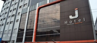 J Hotel Medan