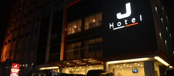 J Hotel Medan