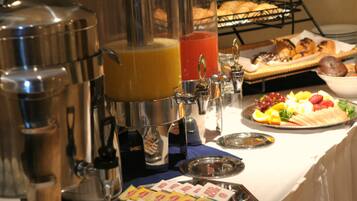 Free daily buffet breakfast