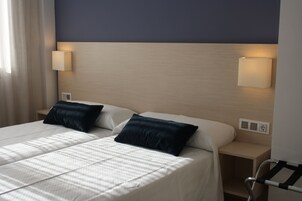 In-room safe, individually decorated, individually furnished, desk