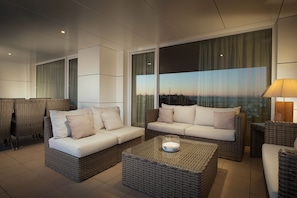 Apartment, 2 Bedrooms, Ocean View | Teres/patio