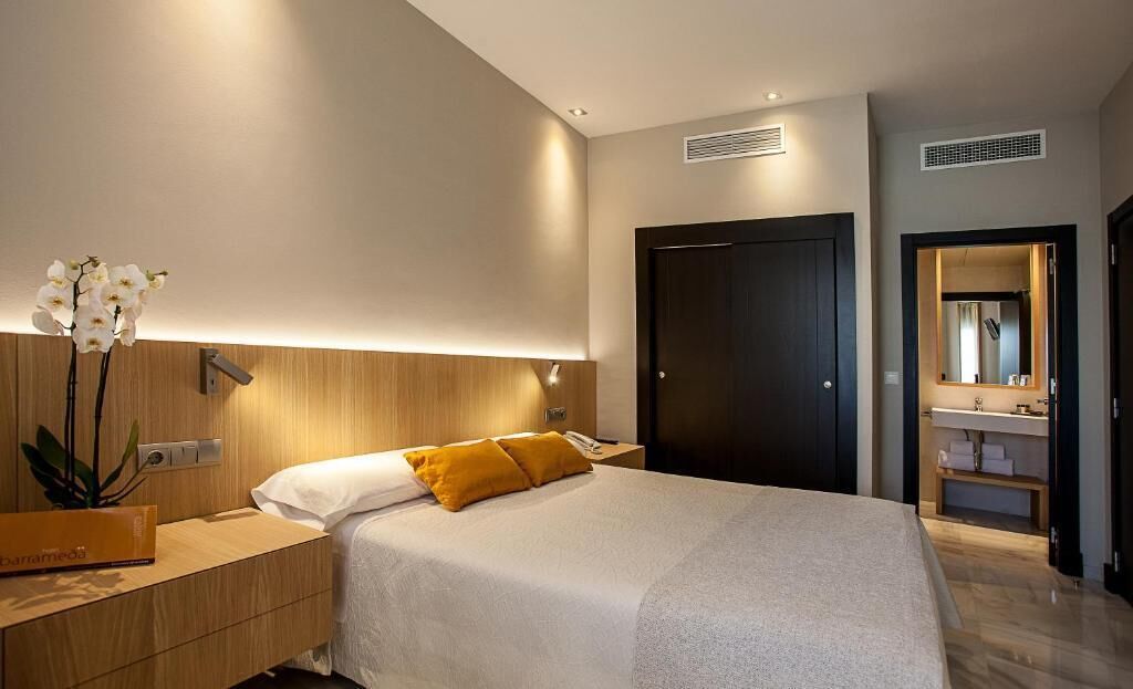 In-room safe, desk, free cots/infant beds, free WiFi