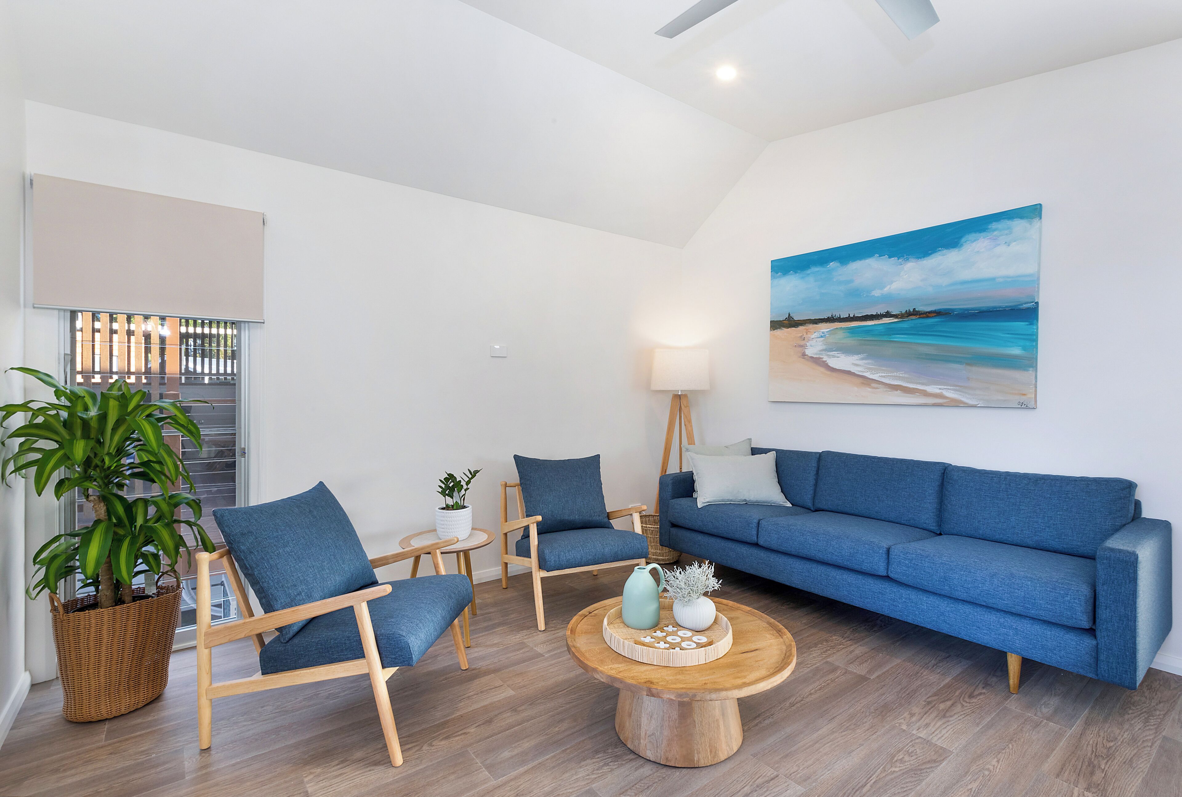 Premium Cabin - Sleeps 4 | Living area