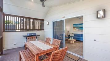 Premium Cabin - Sleeps 4 | Terrace/patio