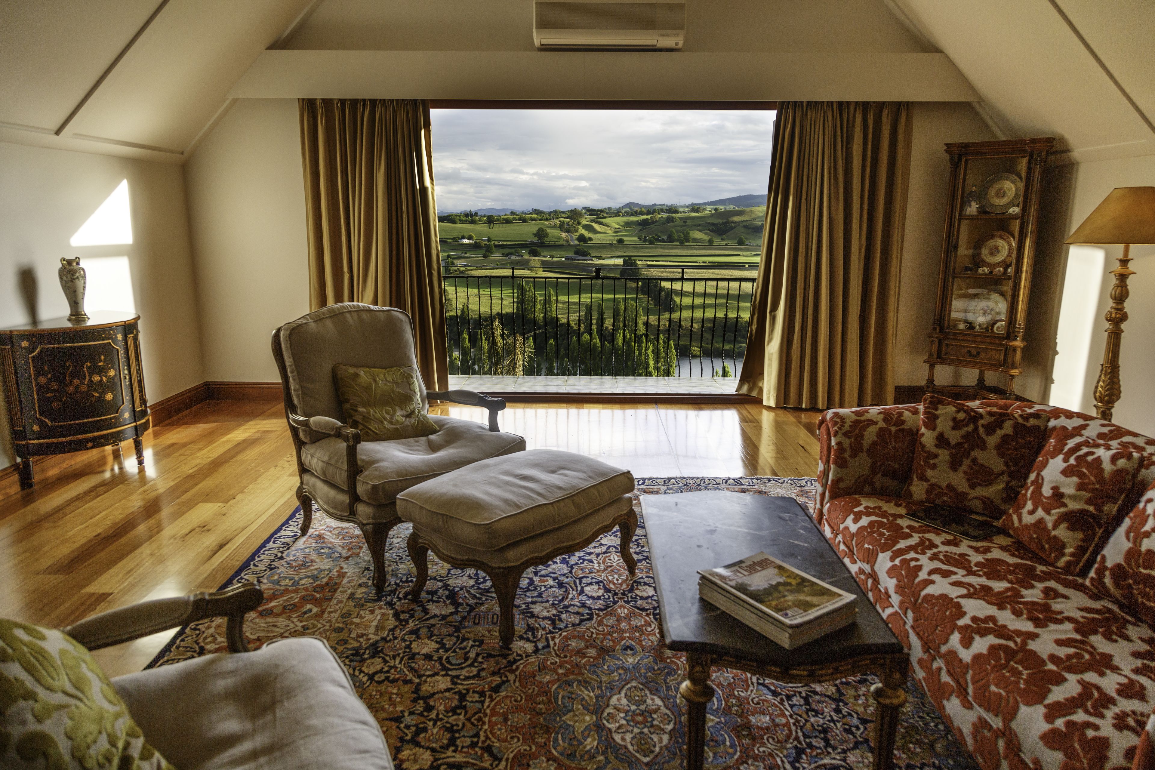 versace suite | living area | flat-screen tv