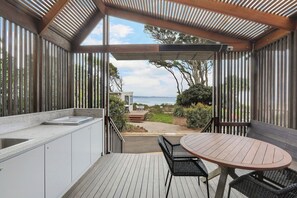 Premium Villa - Sleeps 2 | Beach/ocean view - Reflections Byron Bay - Holiday Park (Byron Bay)