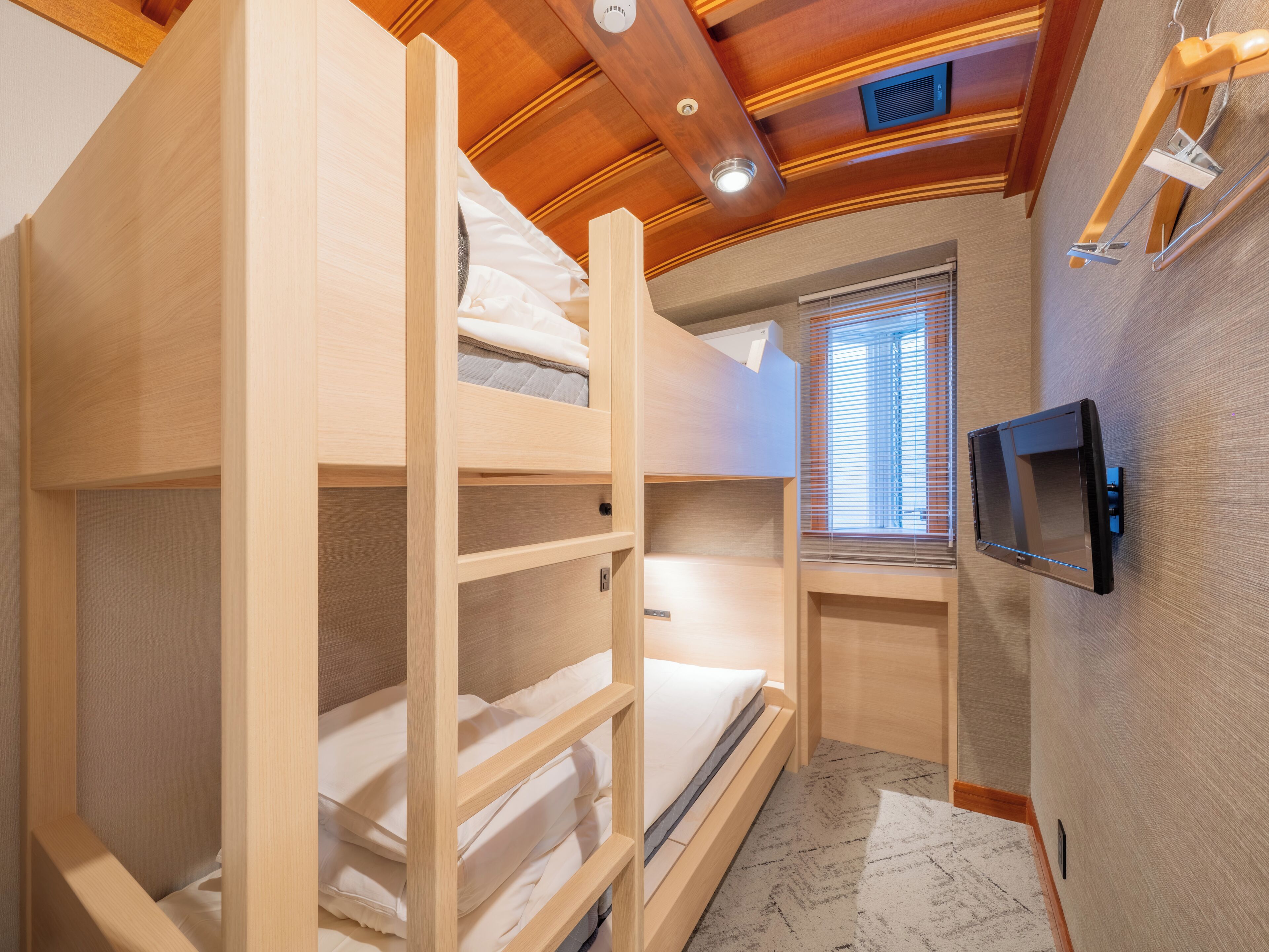 Twin Room, 4 PM check in, Men Only (With Spa Option, Tattoo may not be permitted. Pay at the hotel.) | Wifi gratis y ropa de cama 