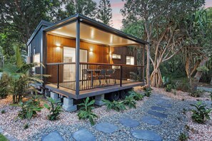 Tiny Home - Sleeps 4 - Dog Friendly | Tabla de planchar con plancha, wifi gratis, ropa de cama