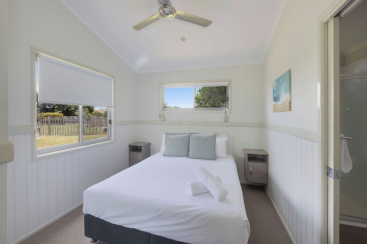 Cabane Deluxe (Sleeps 4 - Dog Friendly)