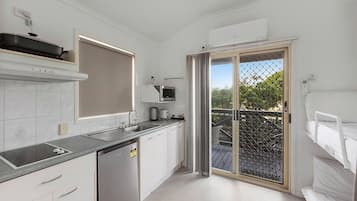 Standard Cabin - Sleeps 4 | 2 bedrooms, iron/ironing board, free WiFi, bed sheets