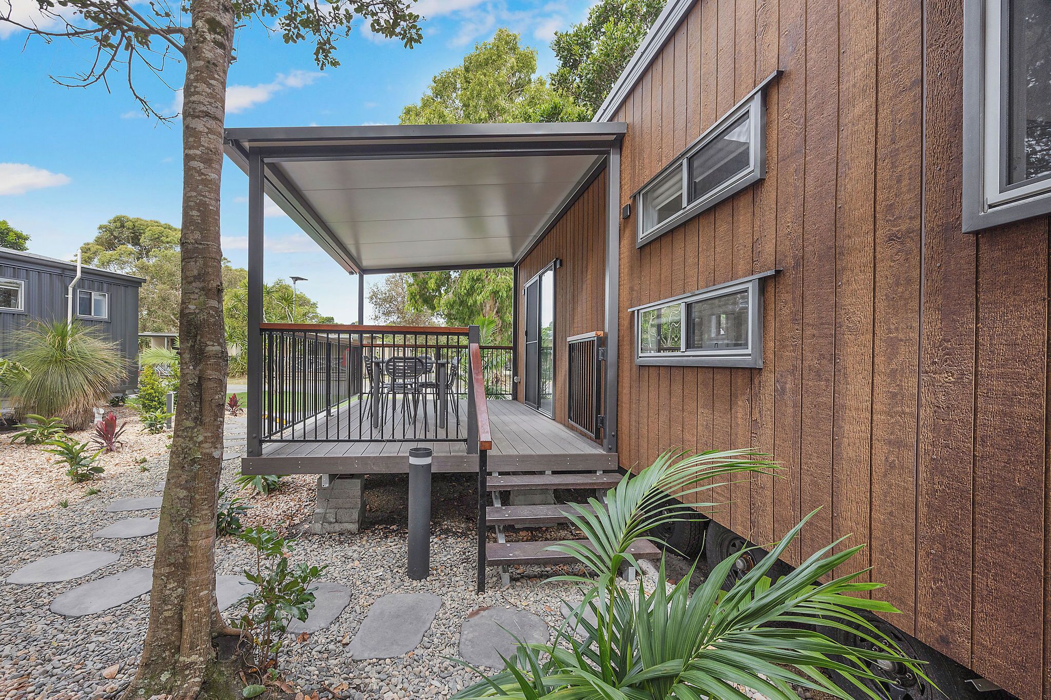 Tiny Home - Sleeps 4 - Dog Friendly | Terrace/patio