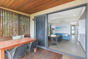 Cabana premium (- Sleeps 5) | Terraço/pátio
