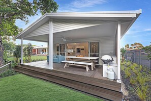 Beach Houses - Sleeps 8 | Terraza o patio