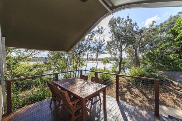 Tente Deluxe, vue sur la plage (- Sleeps 4) | Terrasse/patio