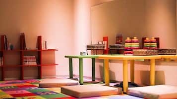 Children’s play area – indoor