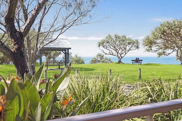 Superior huisje, uitzicht op oceaan (Sleeps 5) | Uitzicht vanaf balkon