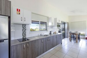 Superior Cabin - Sleeps 5 | Private kitchen | Full-size fridge, microwave, stovetop, coffee/tea maker