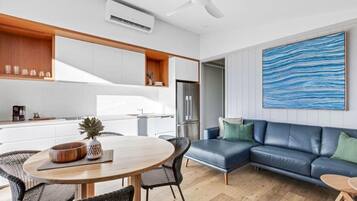 Premium Cabin - Sleeps 5 | Private kitchen