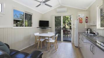 Standard Cabin - Sleeps 4 | Private kitchen